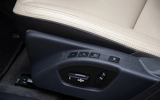 Volvo V60 cena 36900 przebieg: 270000, rok produkcji 2011 z Żychlin małe 742